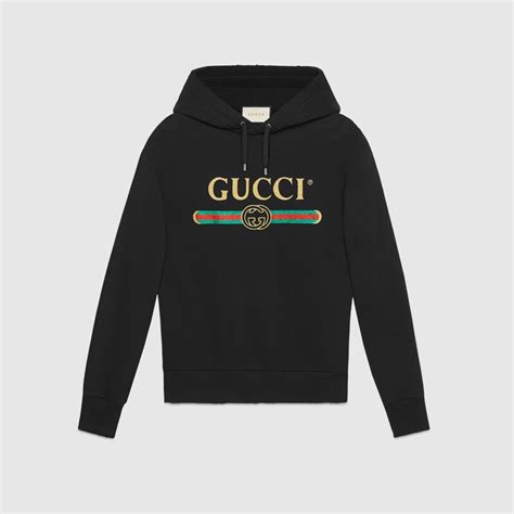 tutte me felpe gucci hanno la scritta made in italy|guccio gucci.